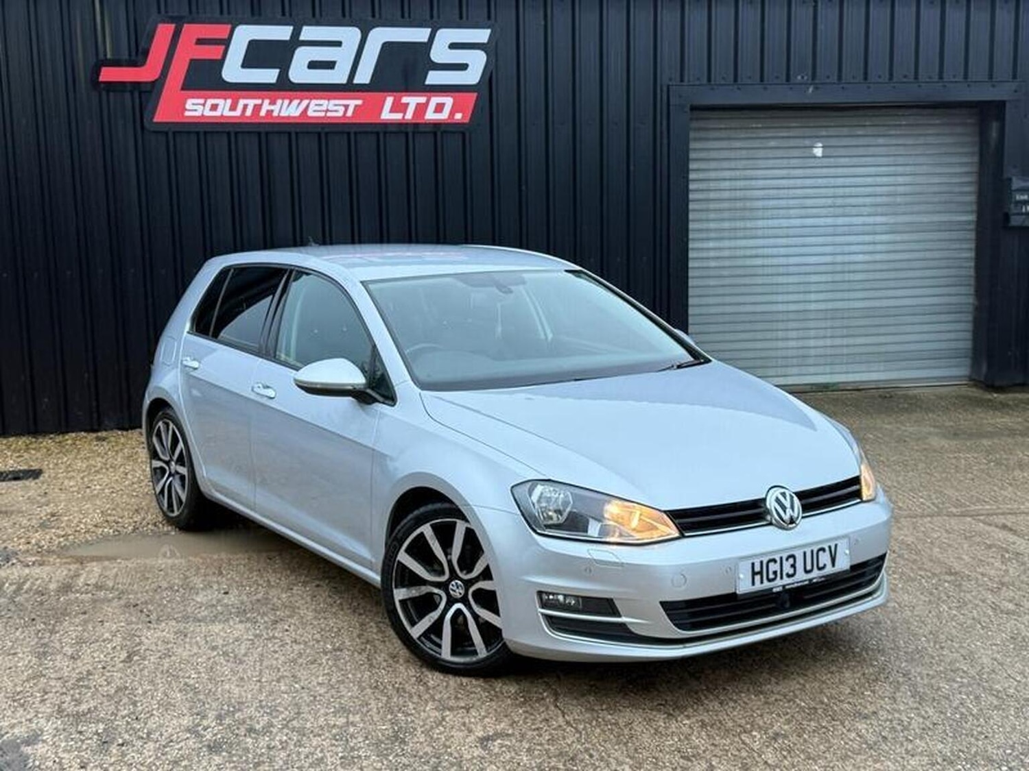 Used Volkswagen Golf 2013 for sale - 77603414: Photo 2