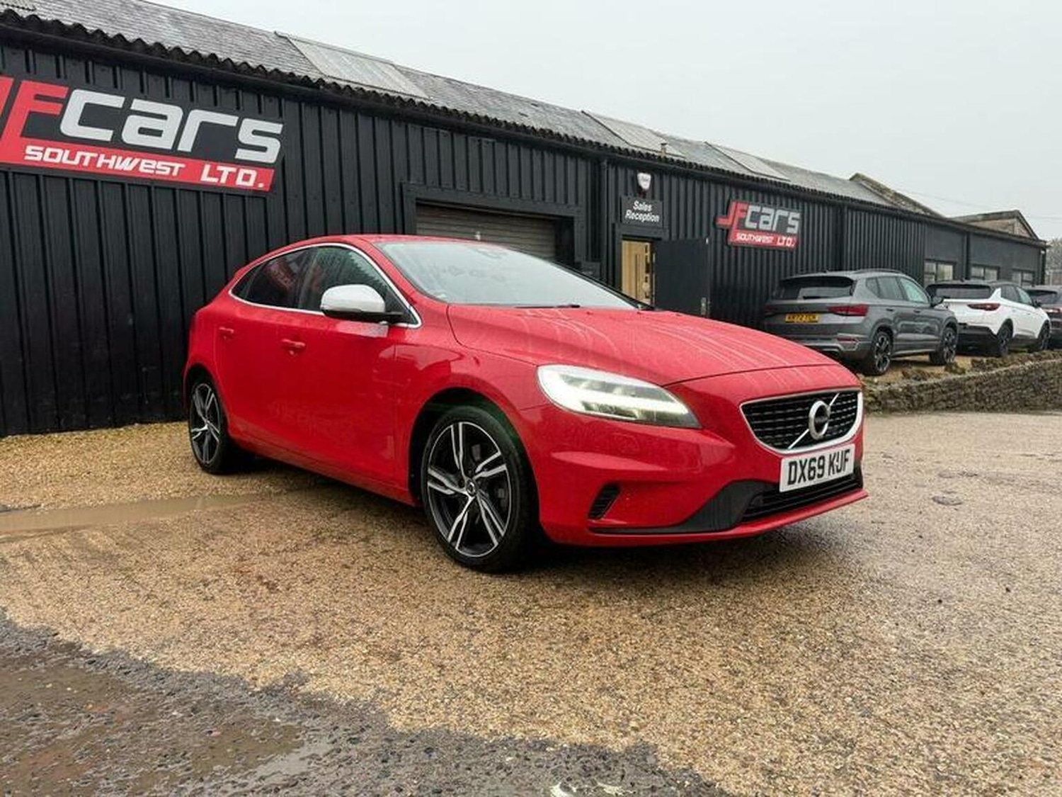 Used Volvo V40 2019 for sale - 76164529: Photo 1
