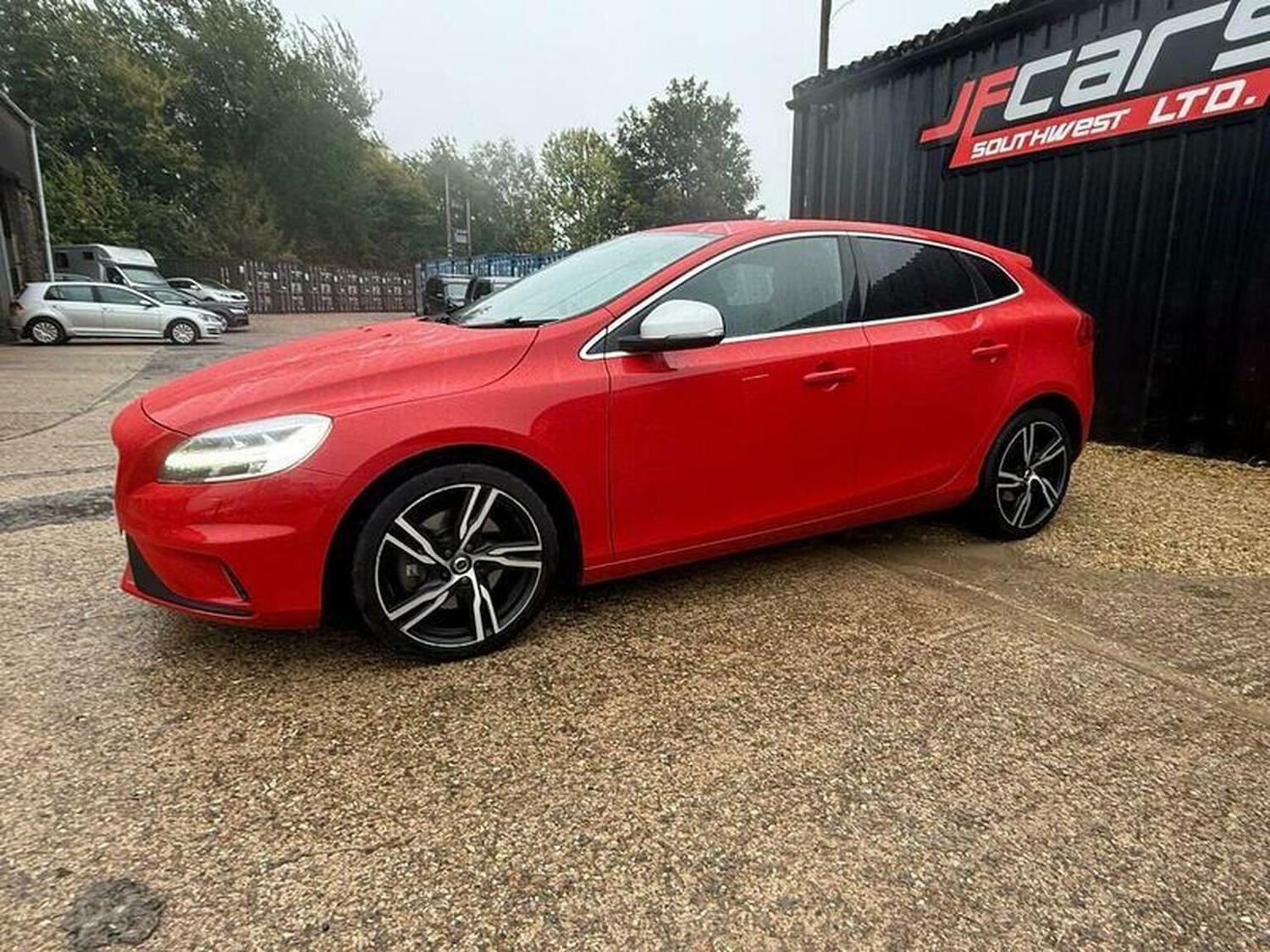 Used Volvo V40 2019 for sale - 76164529: Photo 12
