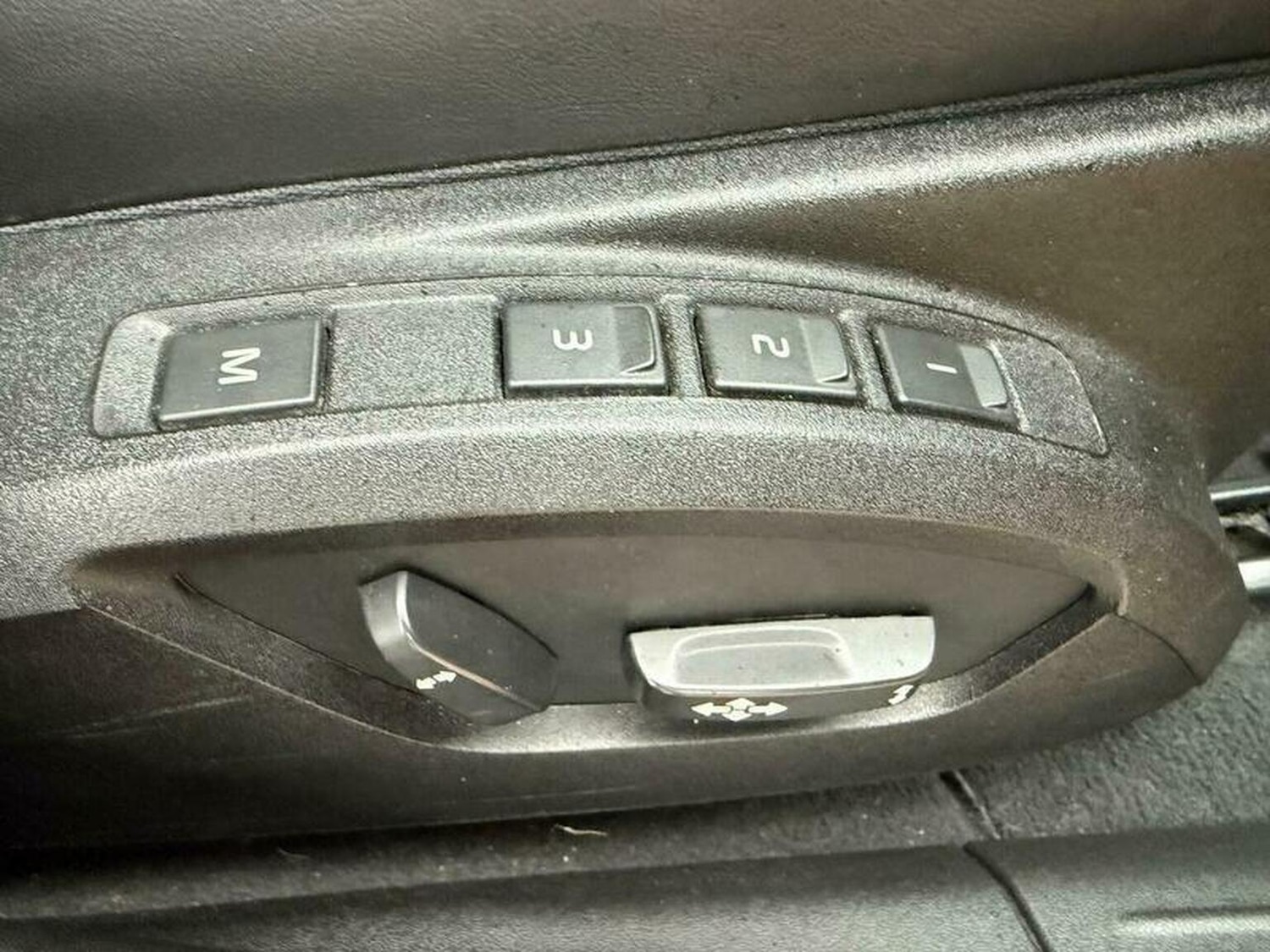 Used Volvo V40 2019 for sale - 76164529: Photo 23