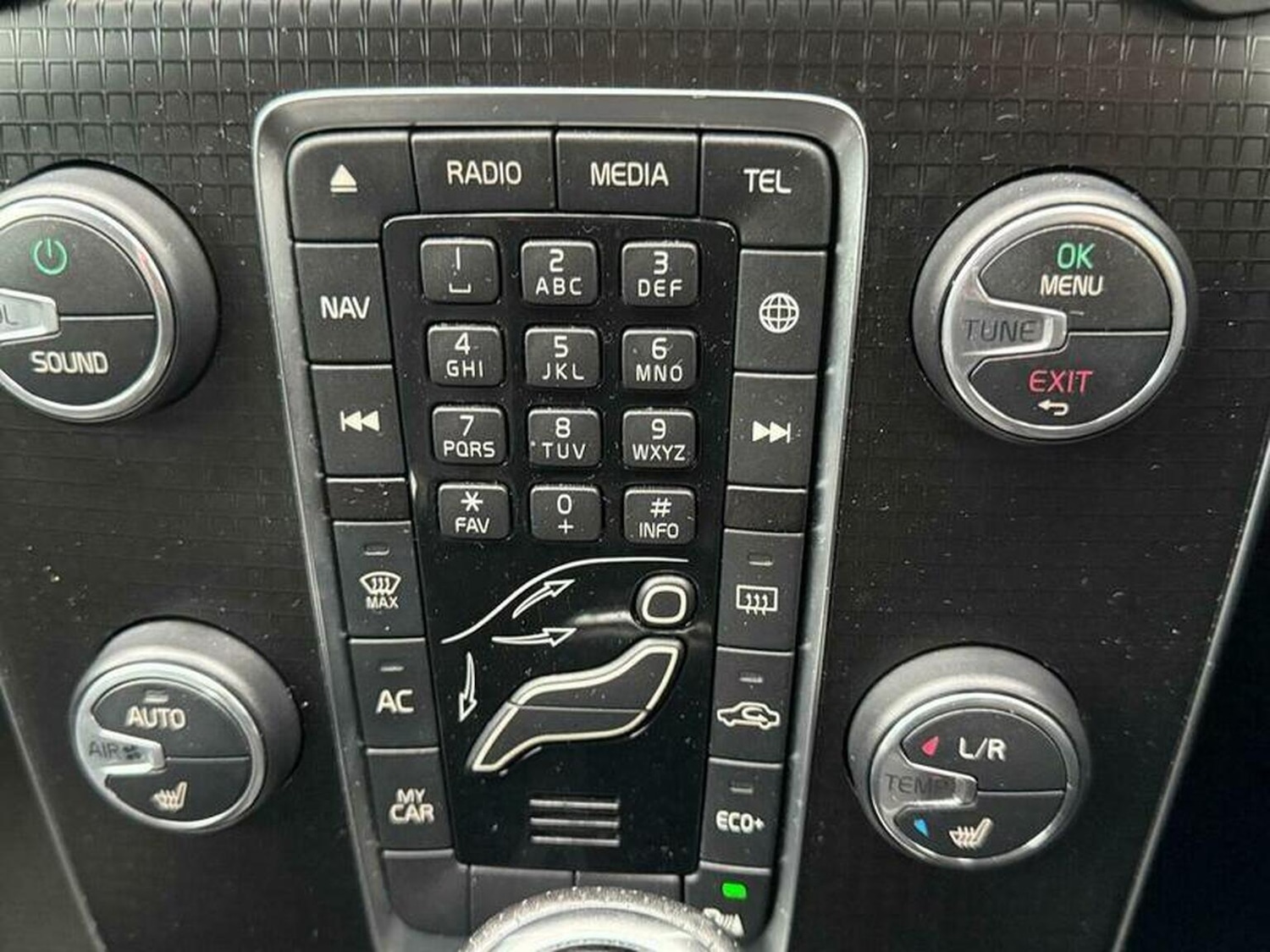 Used Volvo V40 2019 for sale - 76164529: Photo 29