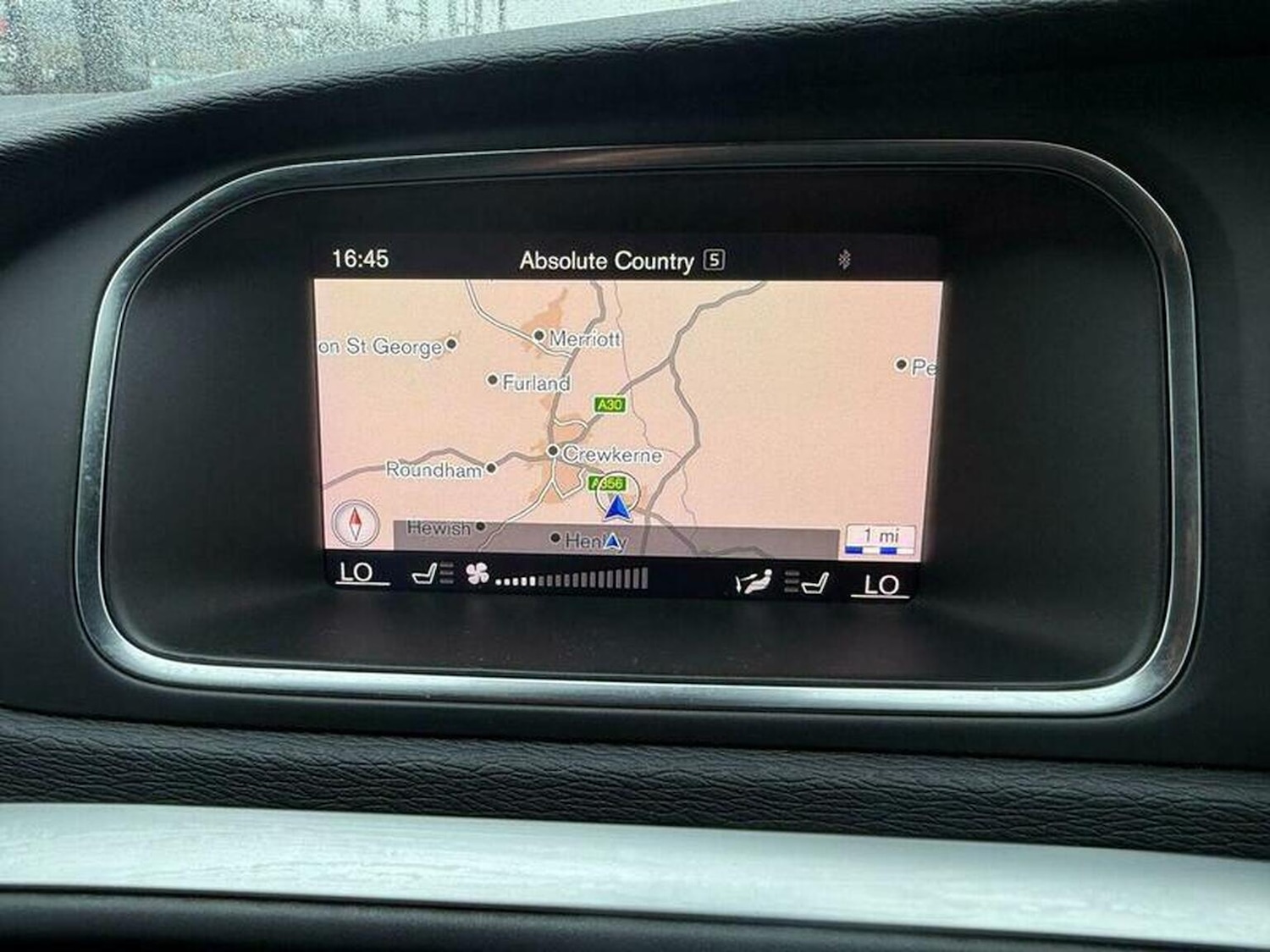 Used Volvo V40 2019 for sale - 76164529: Photo 33