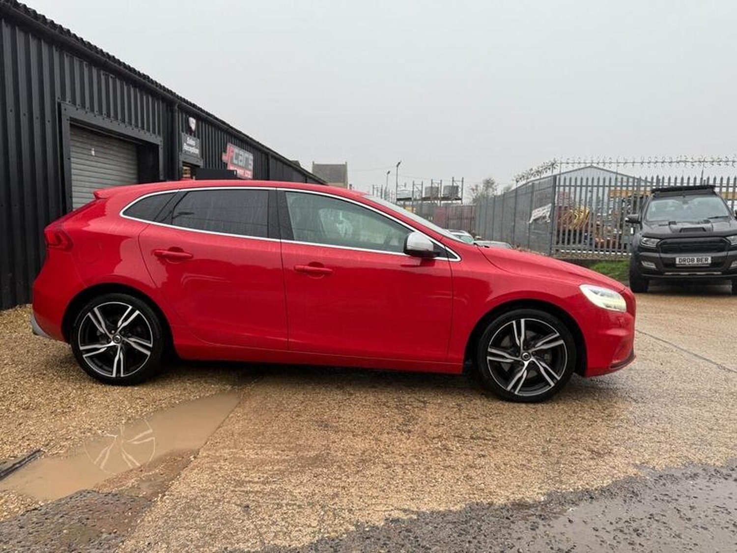 Used Volvo V40 2019 for sale - 76164529: Photo 38