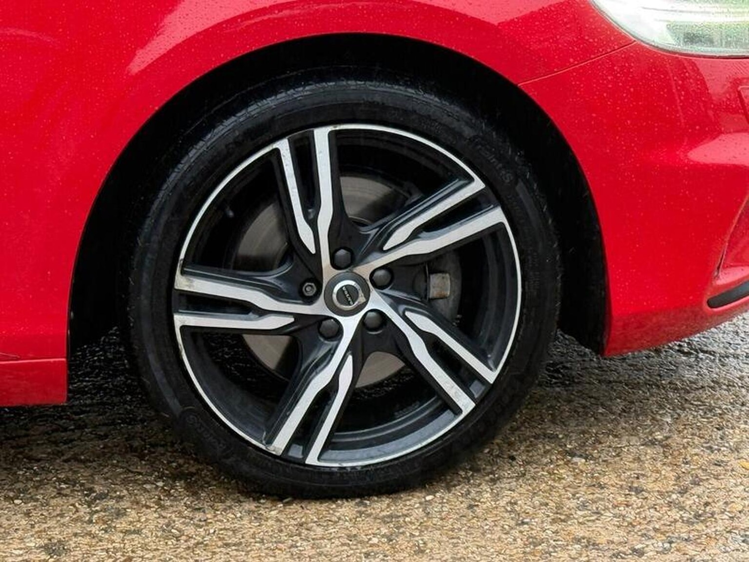 Used Volvo V40 2019 for sale - 76164529: Photo 39