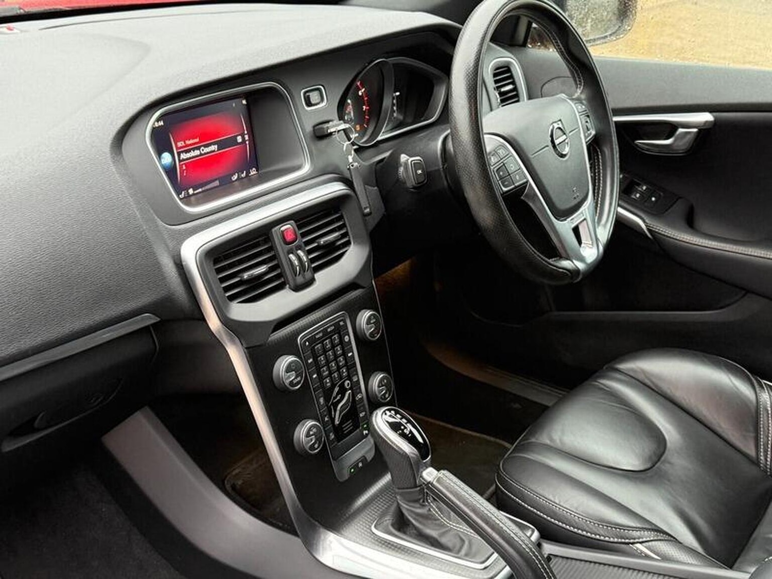Used Volvo V40 2019 for sale - 76164529: Photo 51
