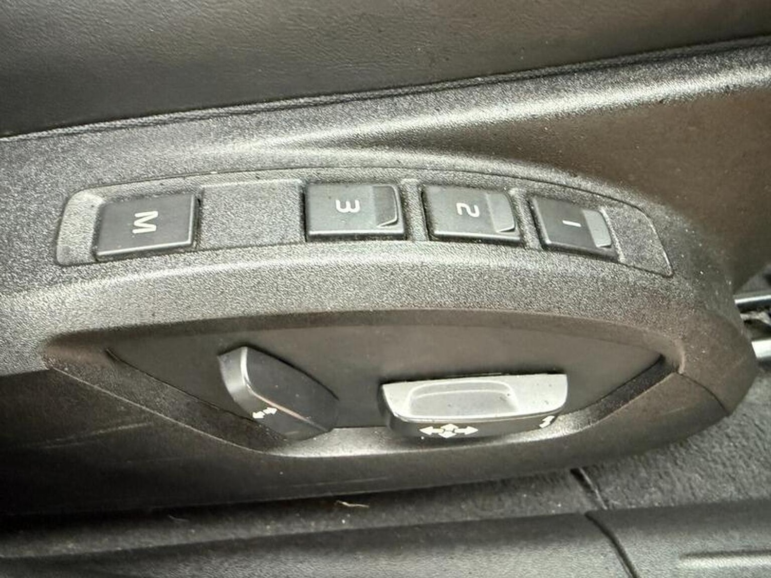 Used Volvo V40 2019 for sale - 76164529: Photo 57
