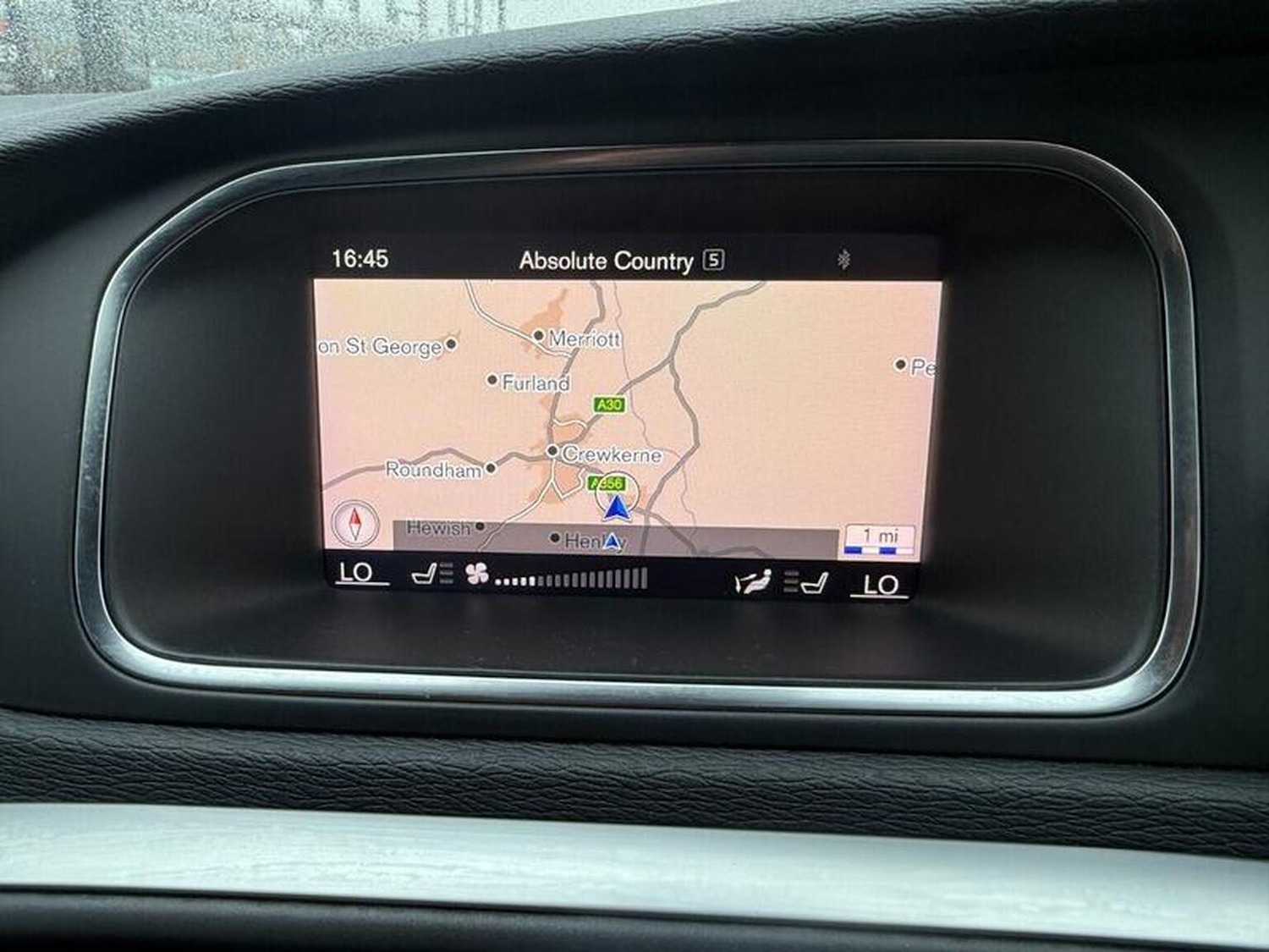 Used Volvo V40 2019 for sale - 76164529: Photo 67
