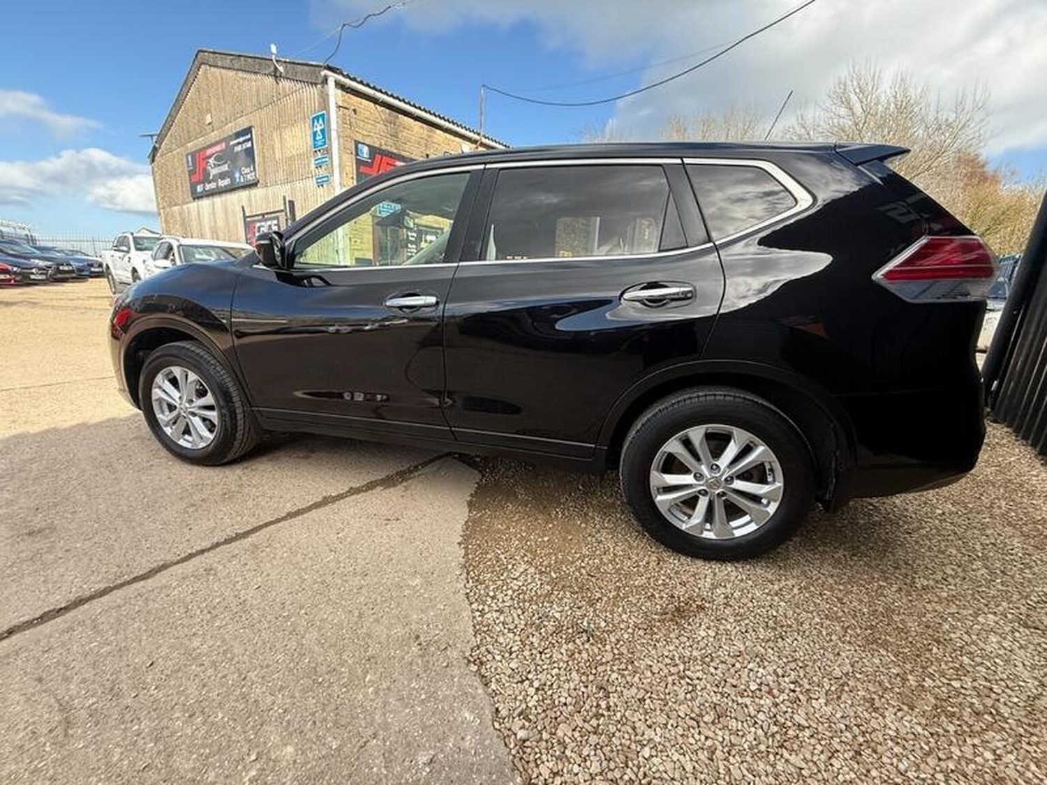 Used Nissan X-Trail 2017 for sale - 77836888: Photo 16