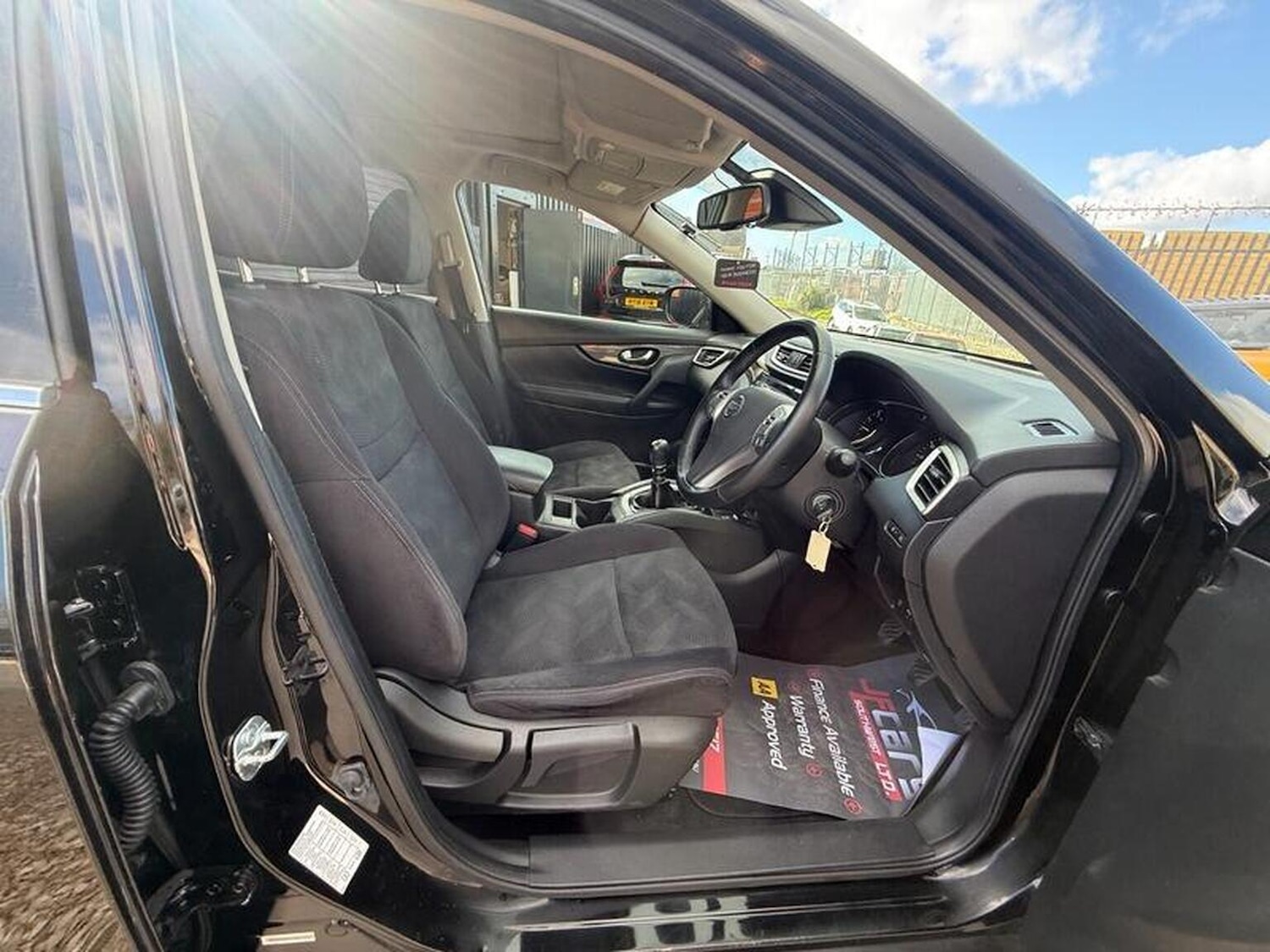 Used Nissan X-Trail 2017 for sale - 77836888: Photo 37