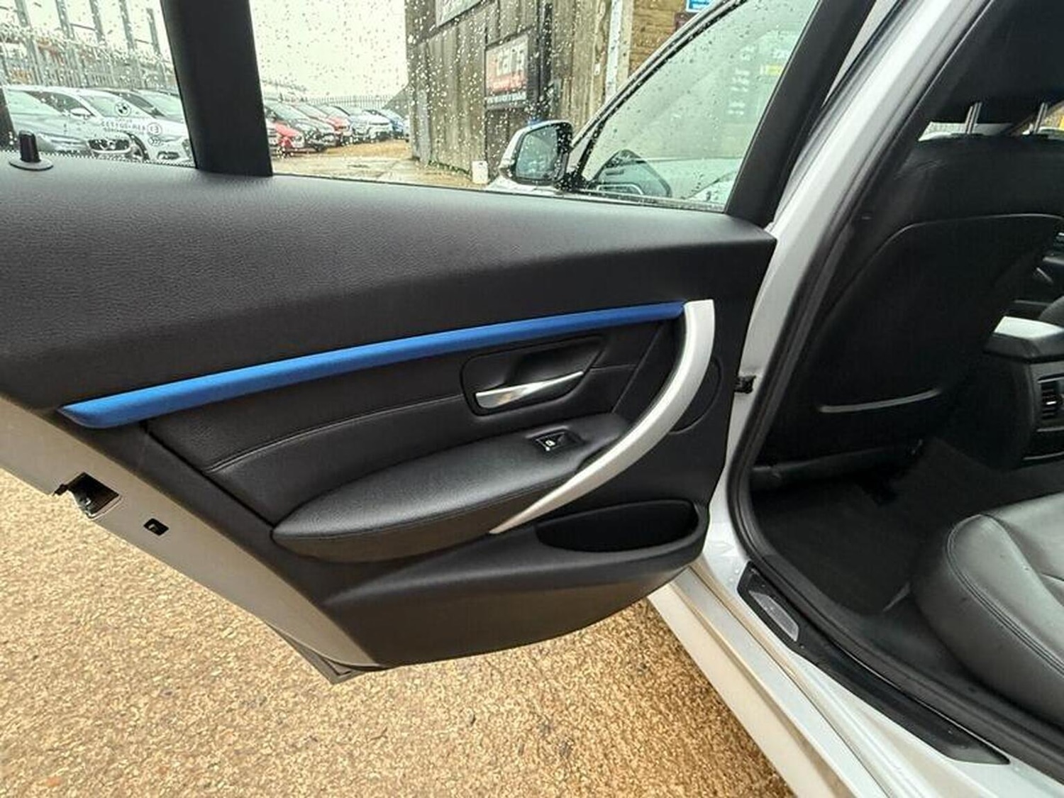 Used BMW 3 Series 2016 for sale - 76863826: Photo 30