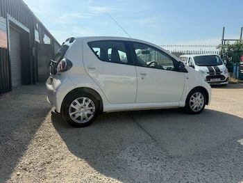 Used Toyota AYGO 2012 for sale - 79198549: Photo