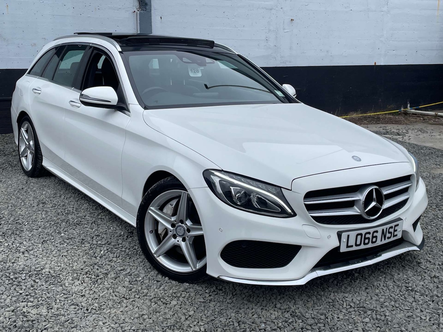 Used Mercedes-Benz C Class 2016 for sale - 76266397: Photo 1