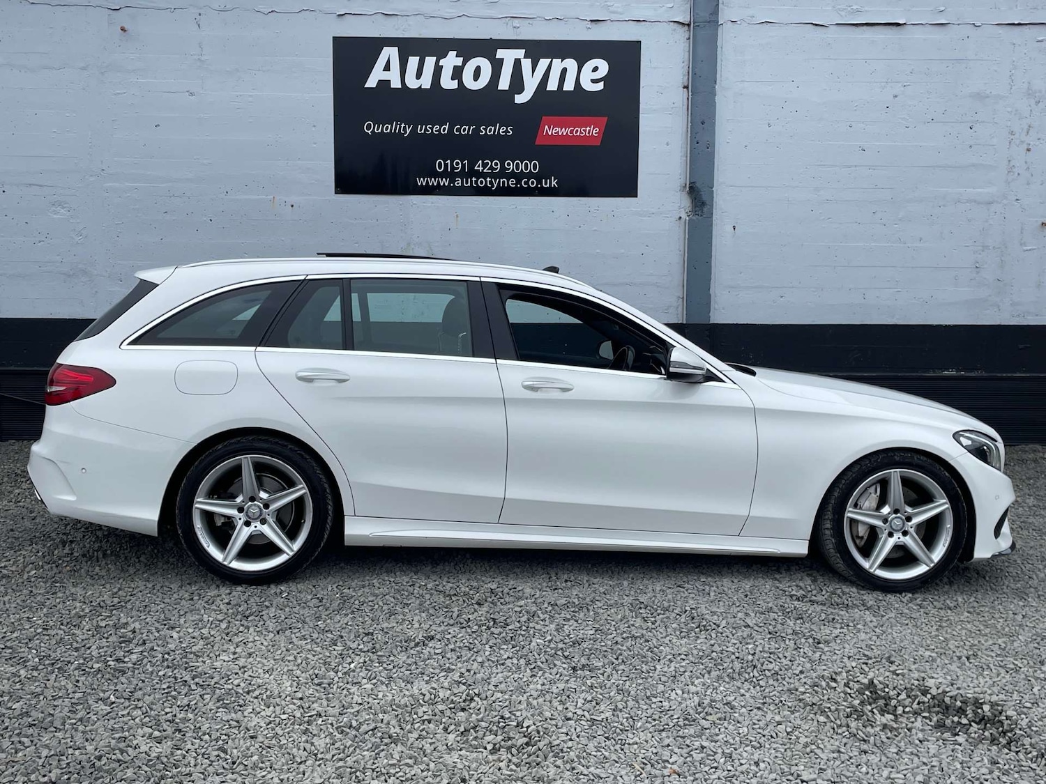Used Mercedes-Benz C Class 2016 for sale - 76266397: Photo 4