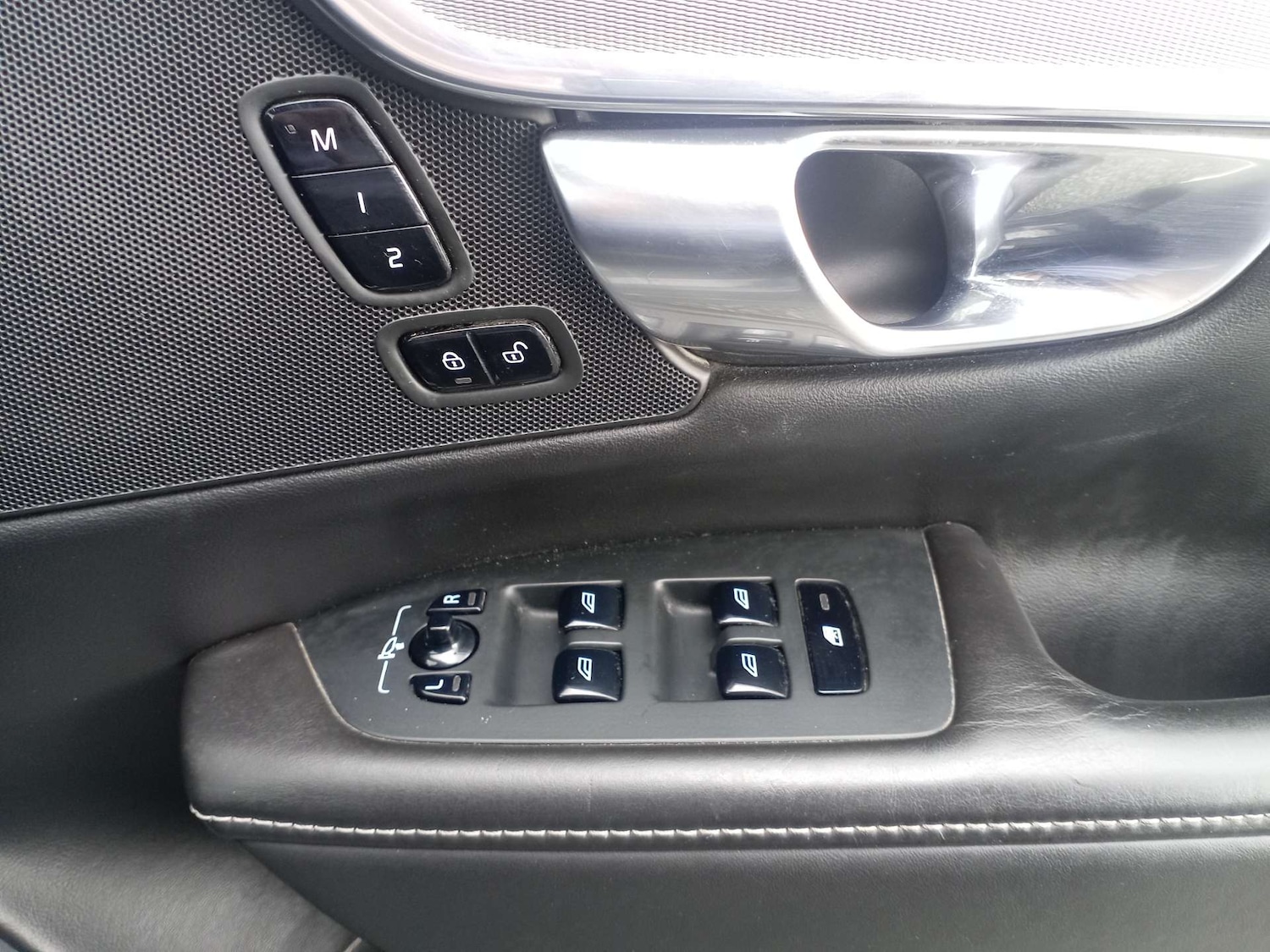 Used Volvo V90 2017 for sale - 76654098: Photo 34