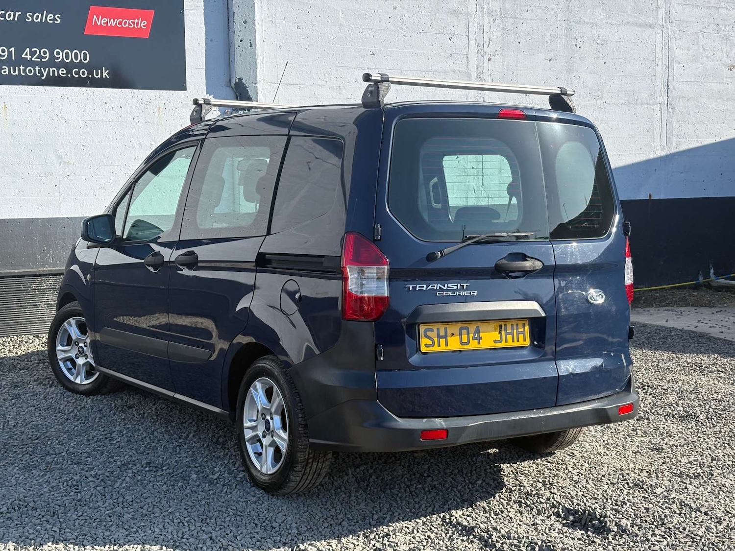 Used Ford Transit Courier 2014 for sale - 77730211: Photo 6