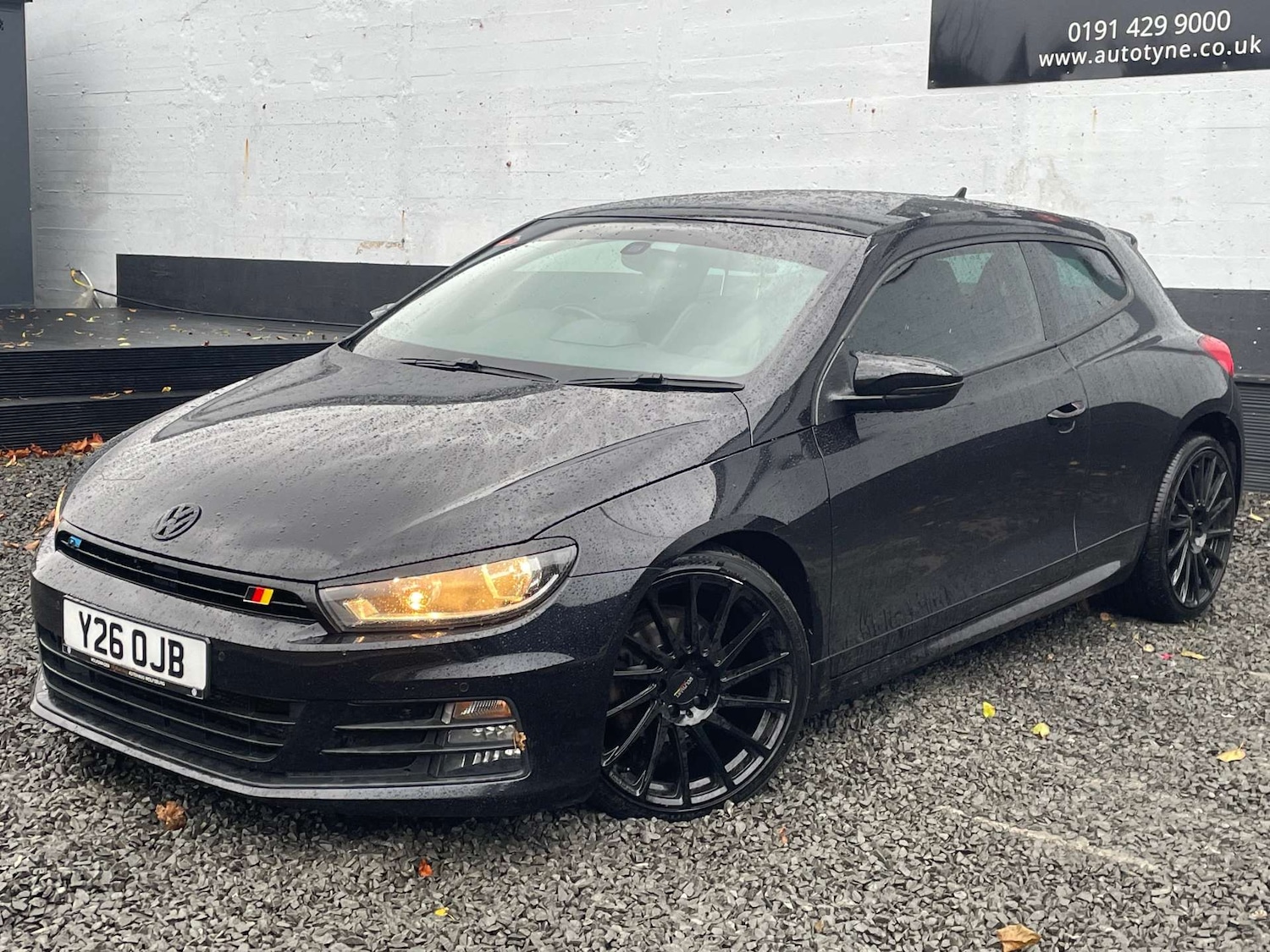 Used Volkswagen Scirocco 2016 for sale - 76588253: Photo 3