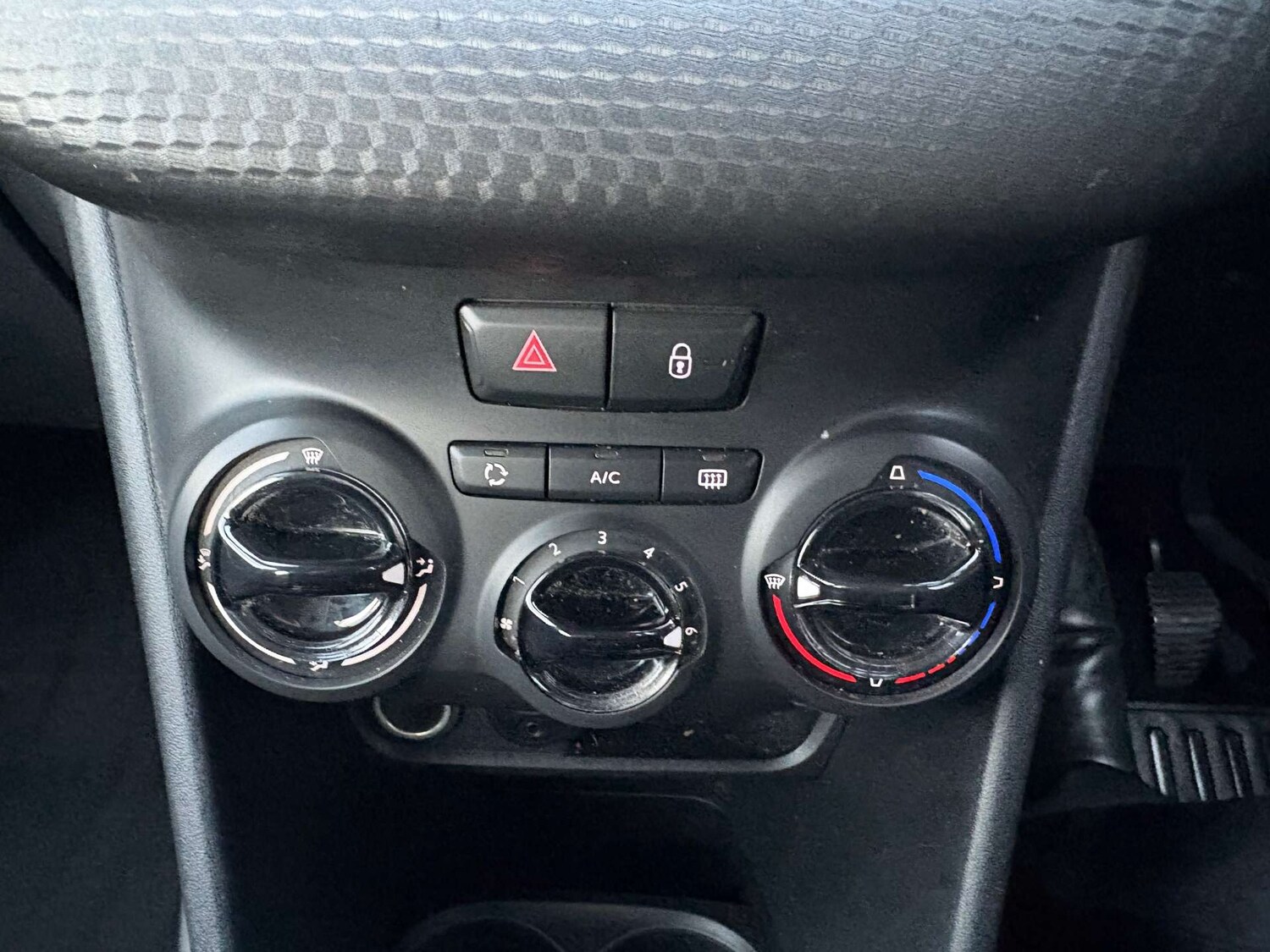 Used Peugeot 2008 2018 for sale - 76642915: Photo 17