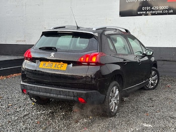 Used Peugeot 2008 2018 for sale - 76642915: Photo