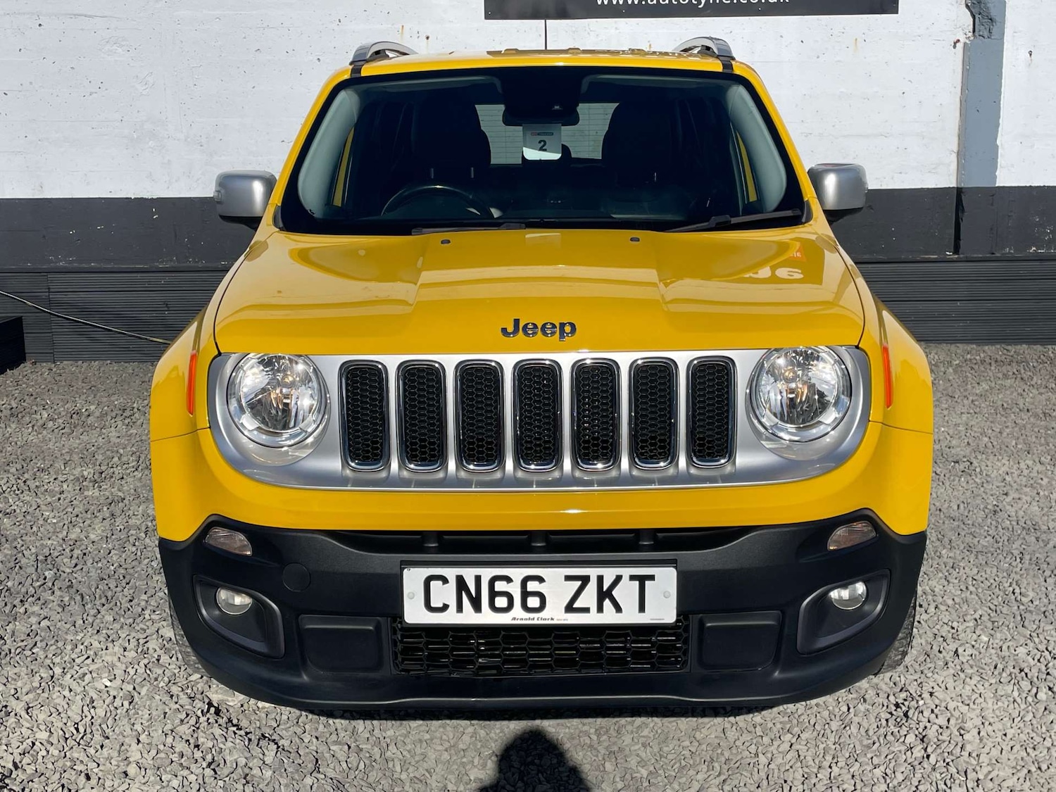 Used Jeep Renegade 2016 for sale - 78068212: Photo 2