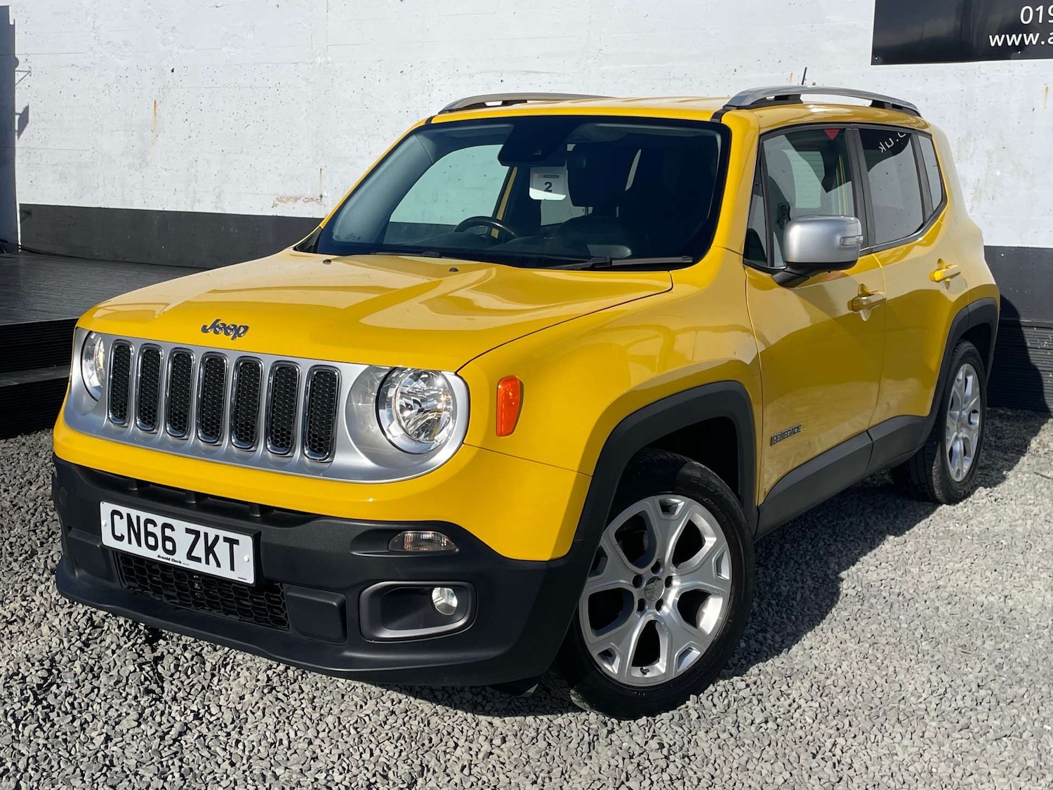 Used Jeep Renegade 2016 for sale - 78068212: Photo 3