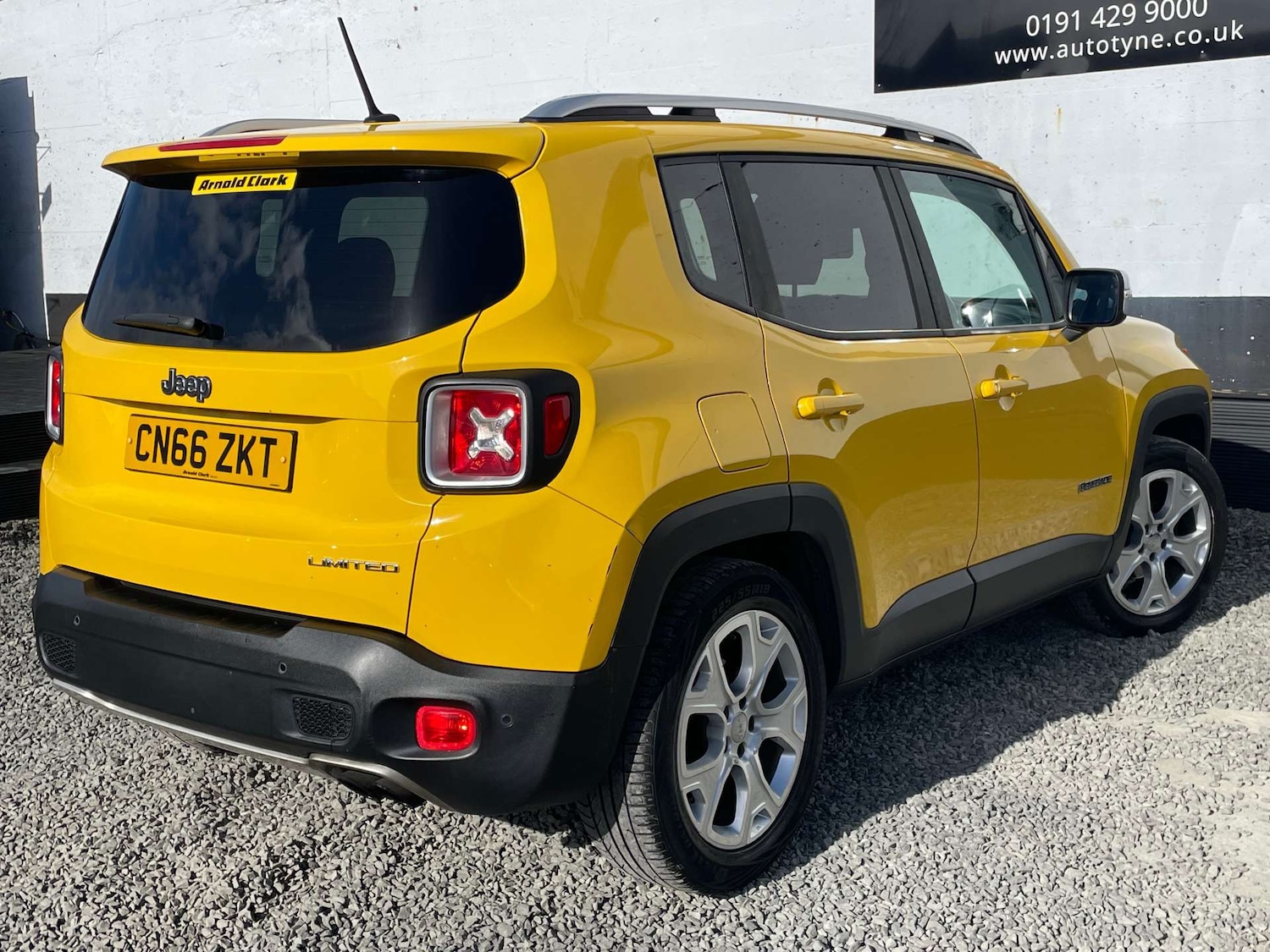 Used Jeep Renegade 2016 for sale - 78068212: Photo 6