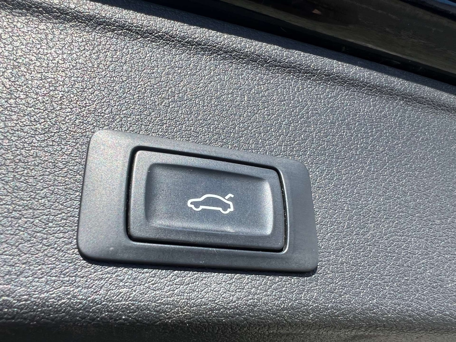 Vehicle 33