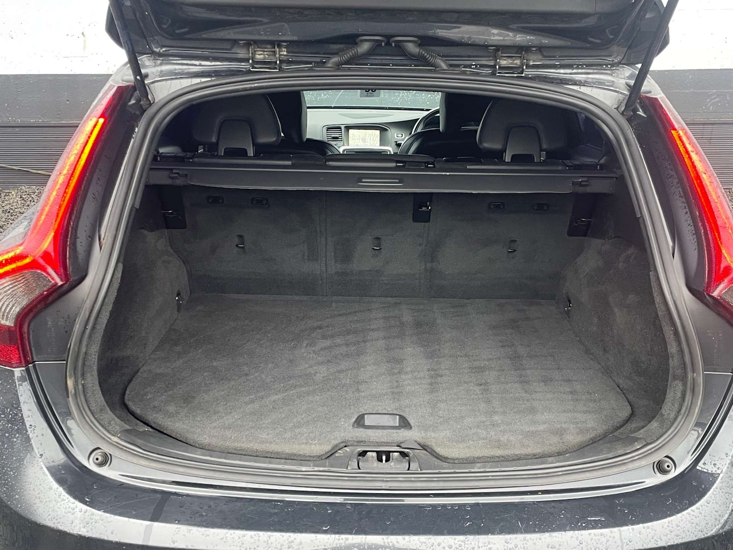 Used Volvo V60 2014 for sale - 76919202: Photo 13