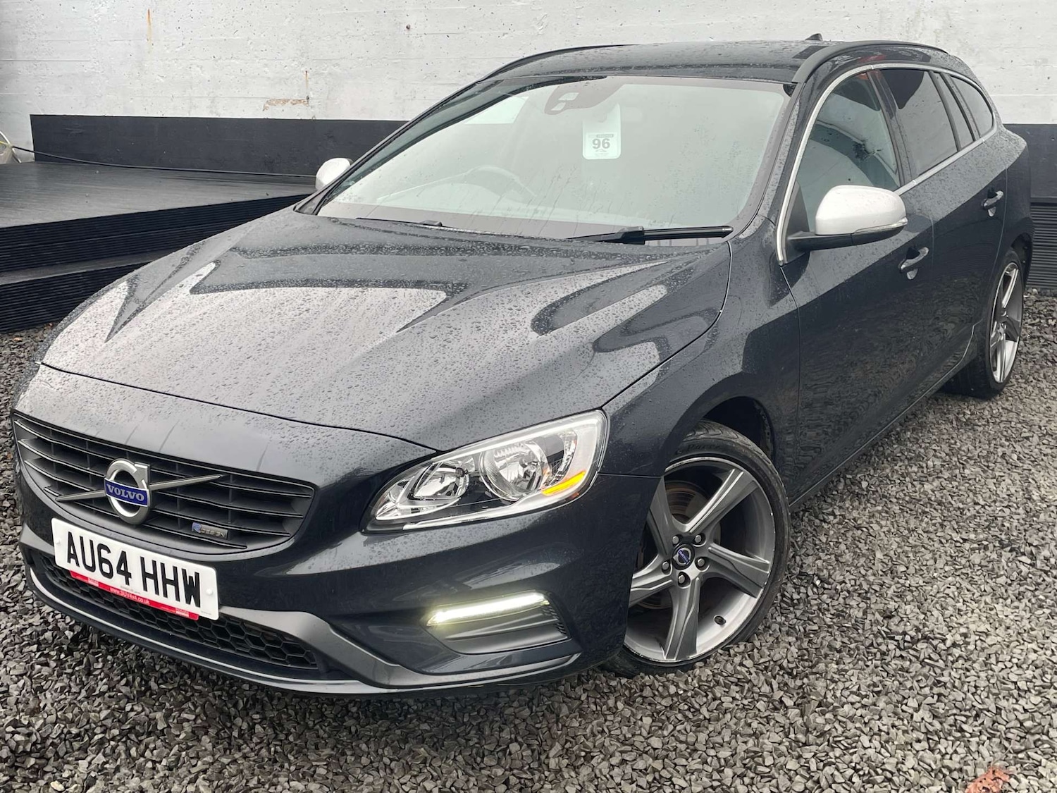 Used Volvo V60 2014 for sale - 76919202: Photo 4