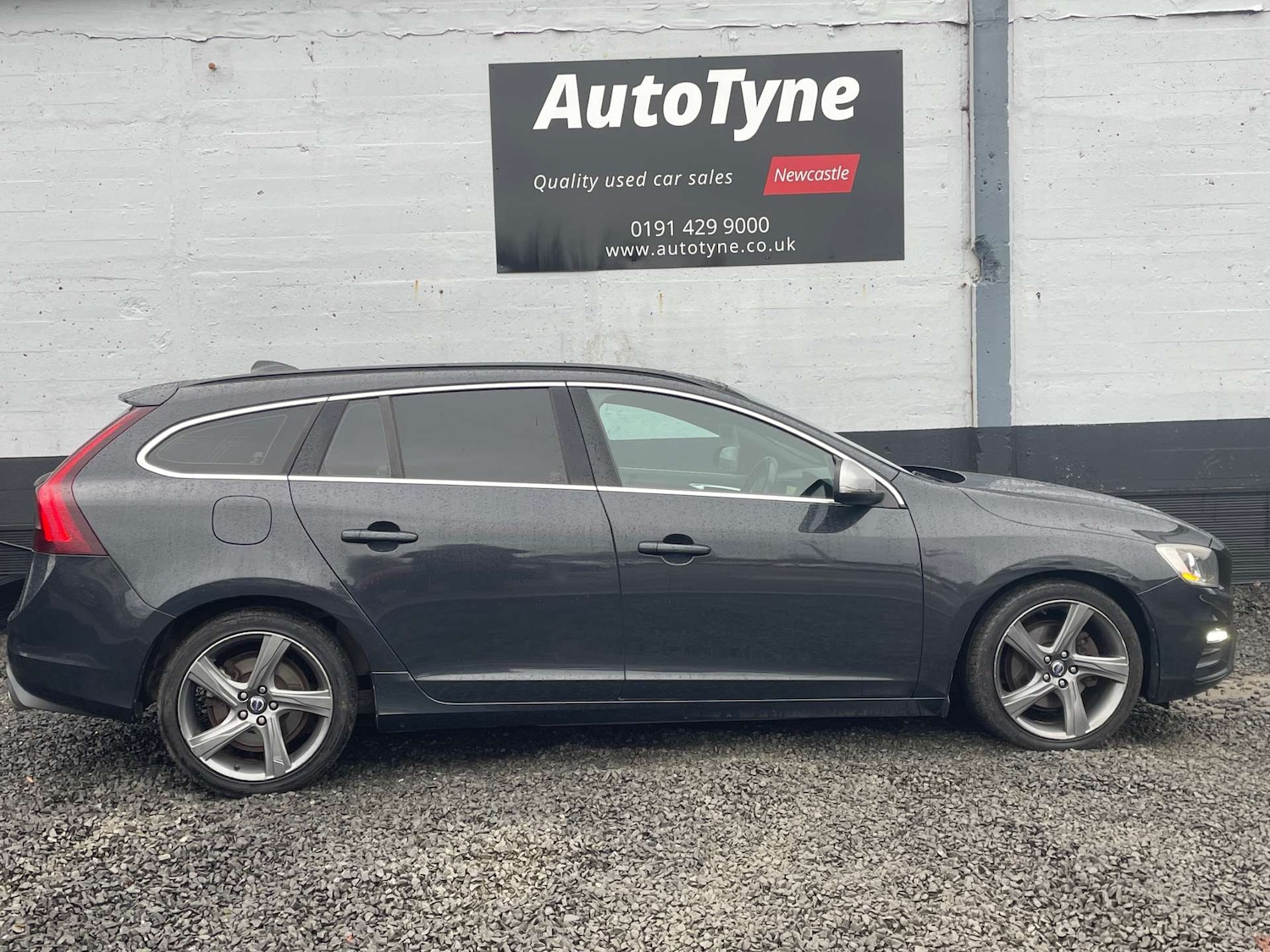 Used Volvo V60 2014 for sale - 76919202: Photo 5