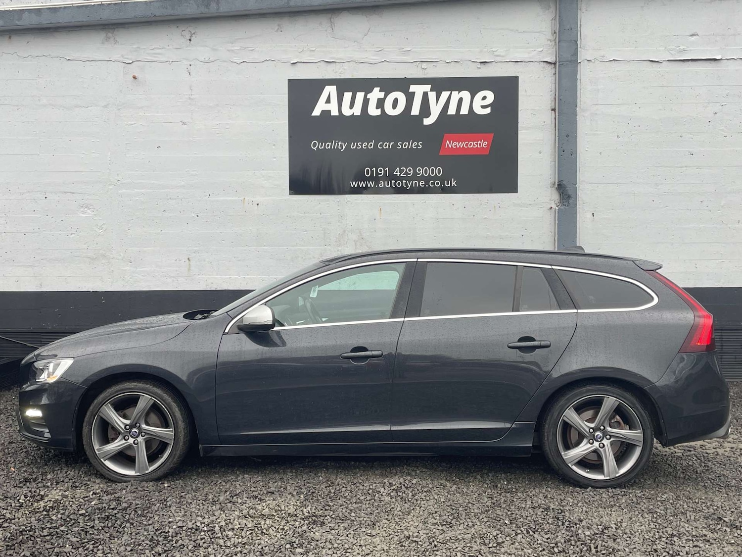 Used Volvo V60 2014 for sale - 76919202: Photo 6