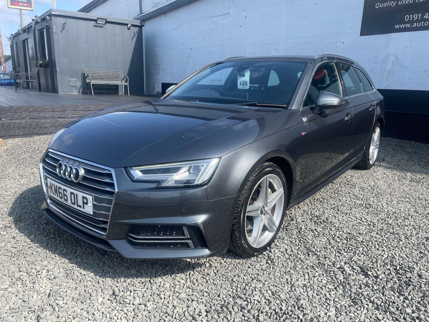 Used Audi A4 2016 for sale - 76602072: Photo 4