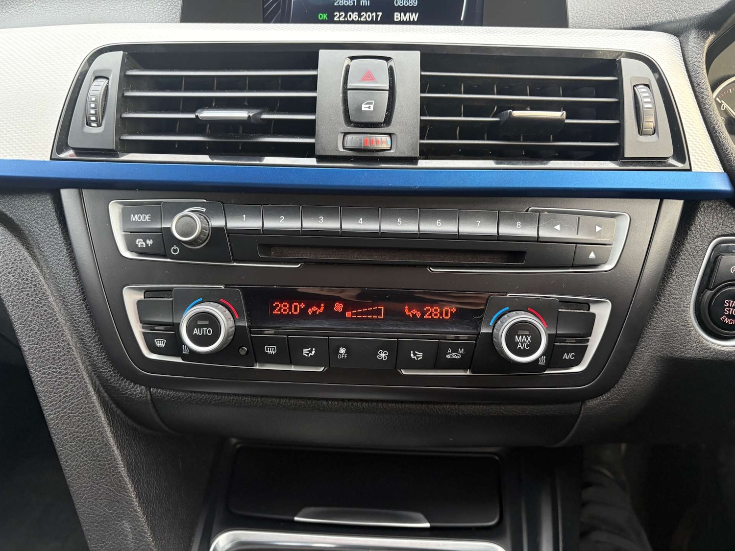 Used BMW 3 Series 2014 for sale - 76854620: Photo 21