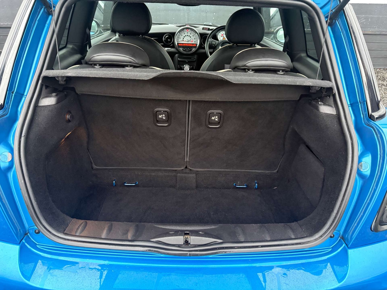 Used MINI Hatch 2011 for sale - 77326093: Photo 9