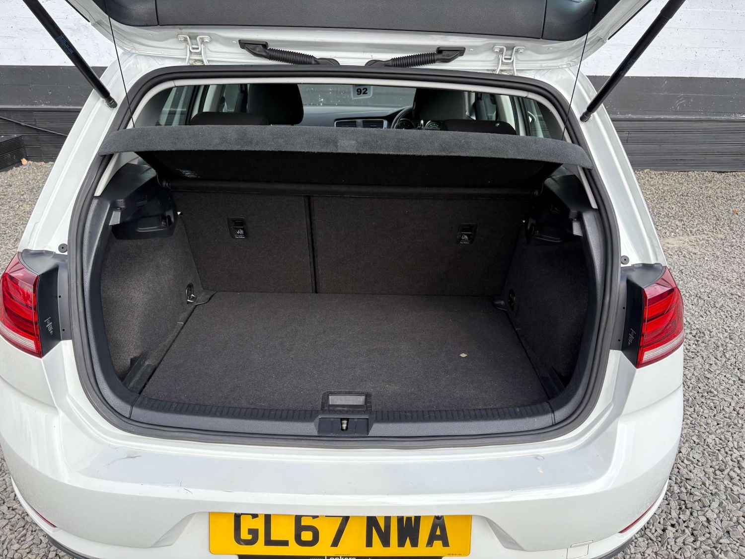 Used Volkswagen Golf 2017 for sale - 76601519: Photo 9