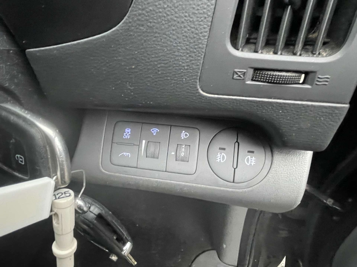 Used Hyundai i800 2016 for sale - 77420222: Photo 16