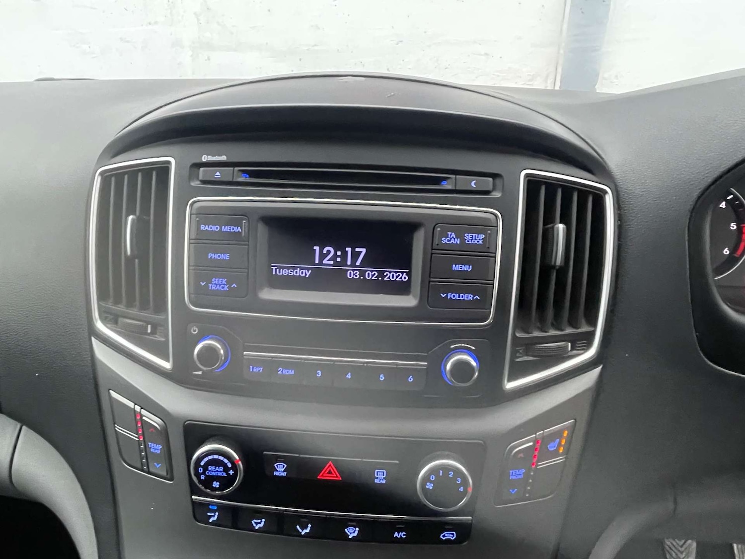 Used Hyundai i800 2016 for sale - 77420222: Photo 23