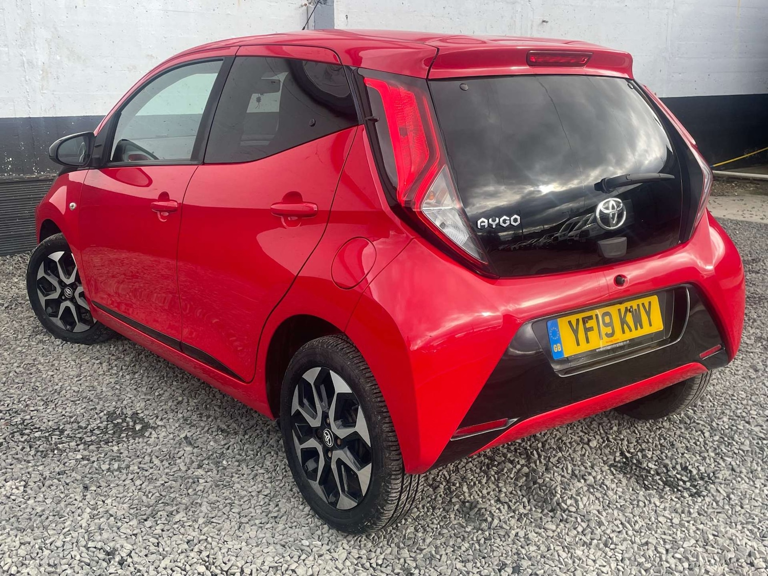 Used Toyota AYGO 2019 for sale - 77652969: Photo 8
