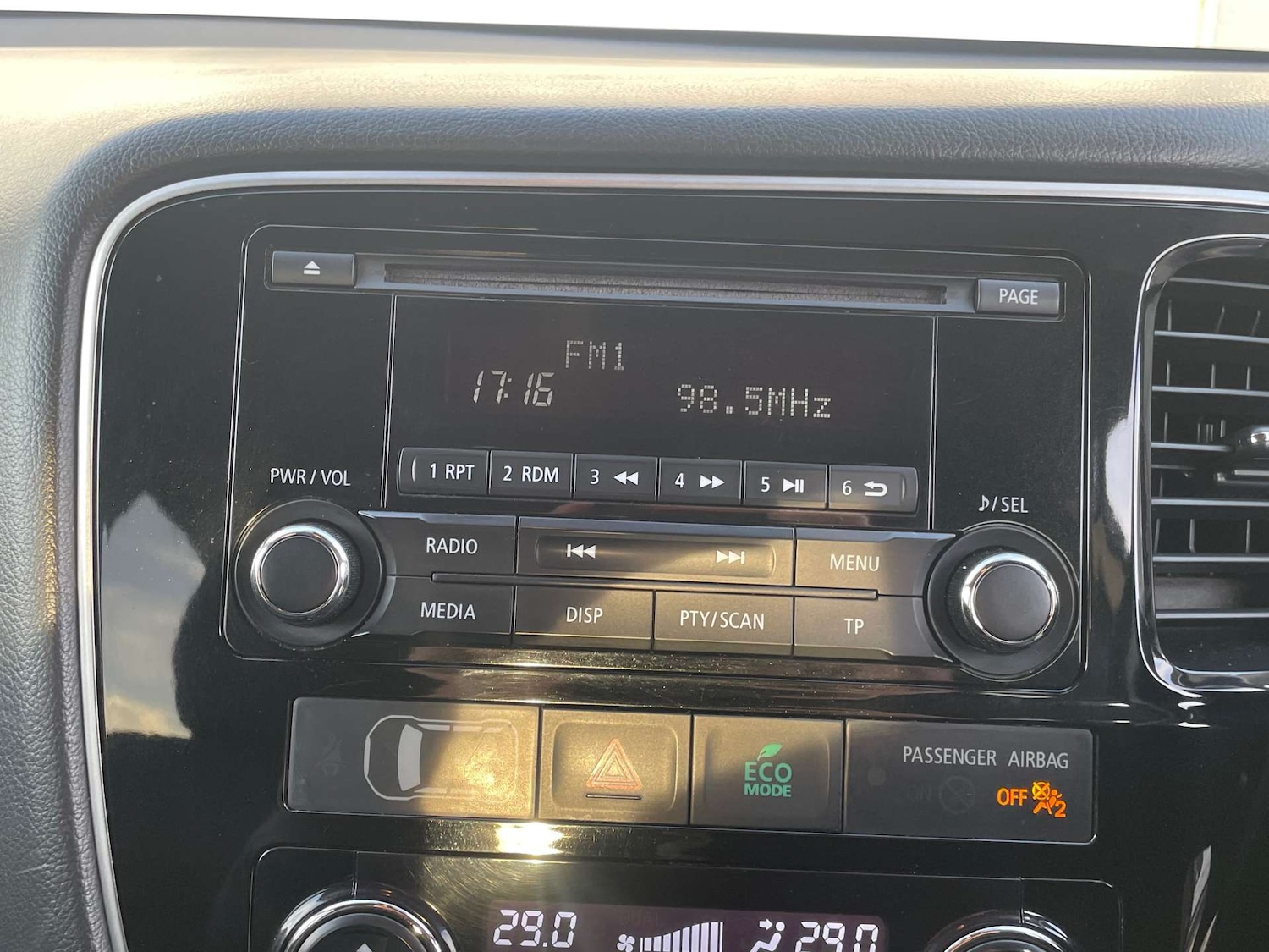 Used Mitsubishi Outlander 2016 for sale - 77584850: Photo 20