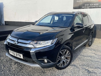 Used Mitsubishi Outlander 2016 for sale - 77584850: Photo