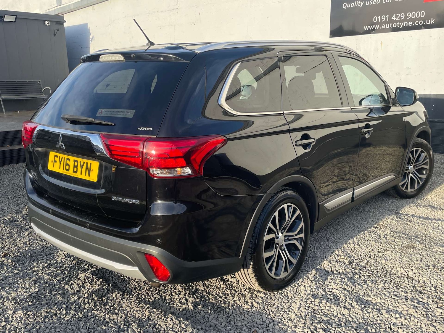 Used Mitsubishi Outlander 2016 for sale - 77584850: Photo 6