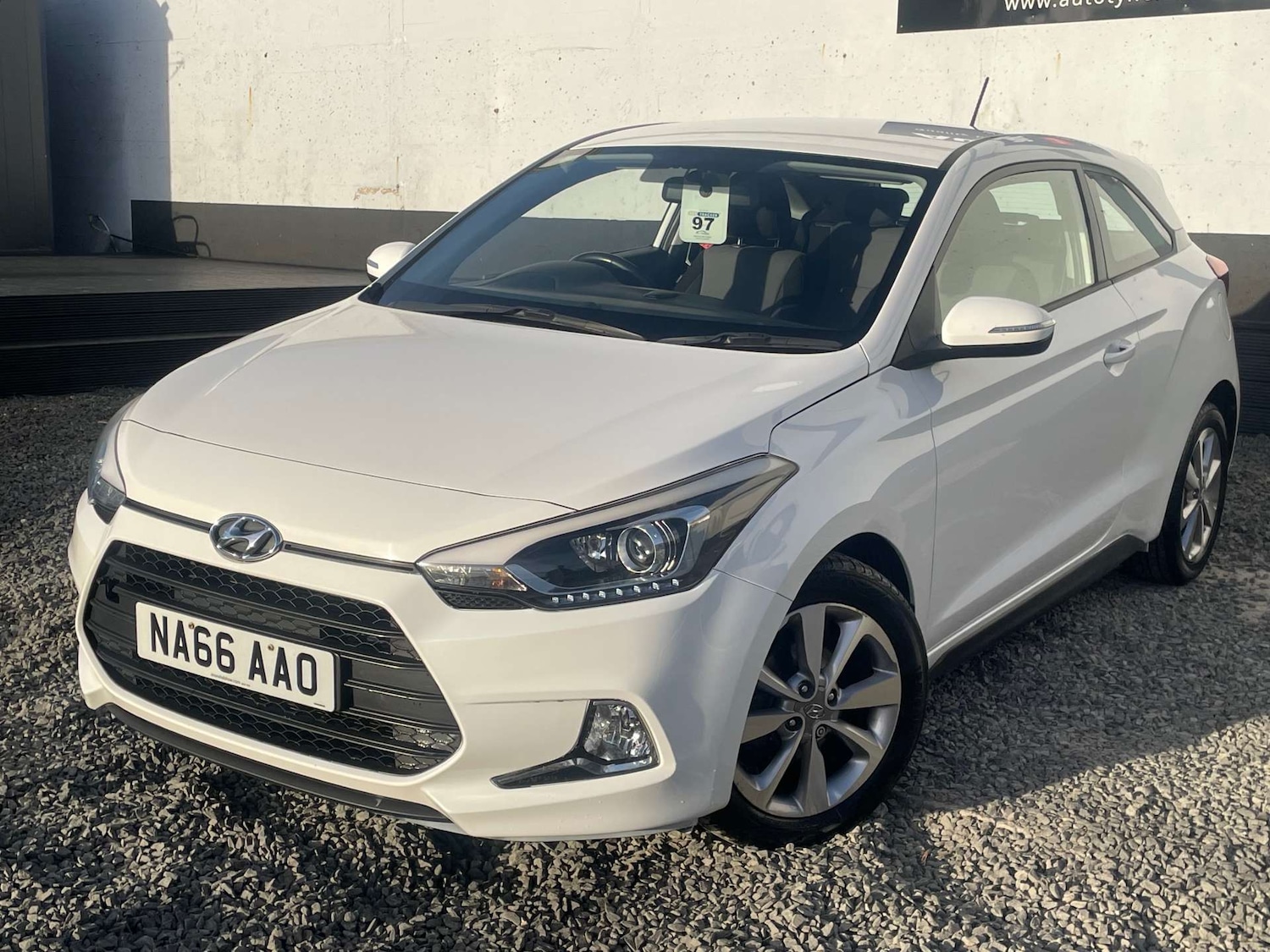 Used Hyundai i20 2016 for sale - 76219307: Photo 3