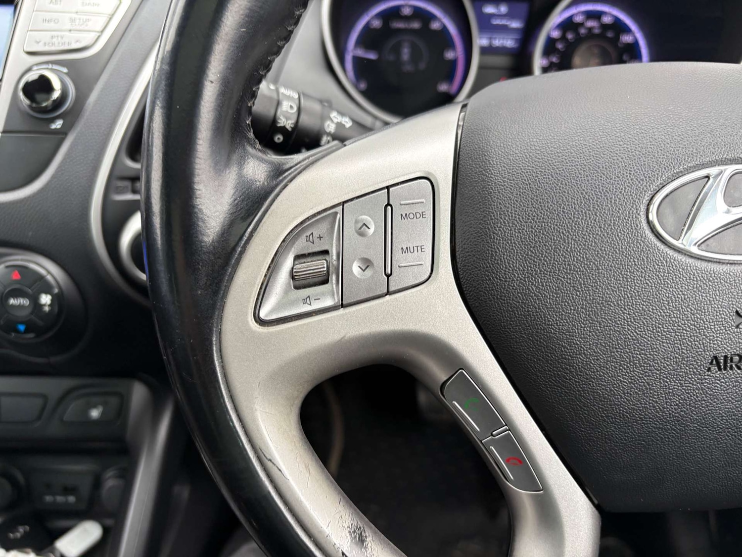 Used Hyundai Ix35 2013 for sale - 76322851: Photo 12