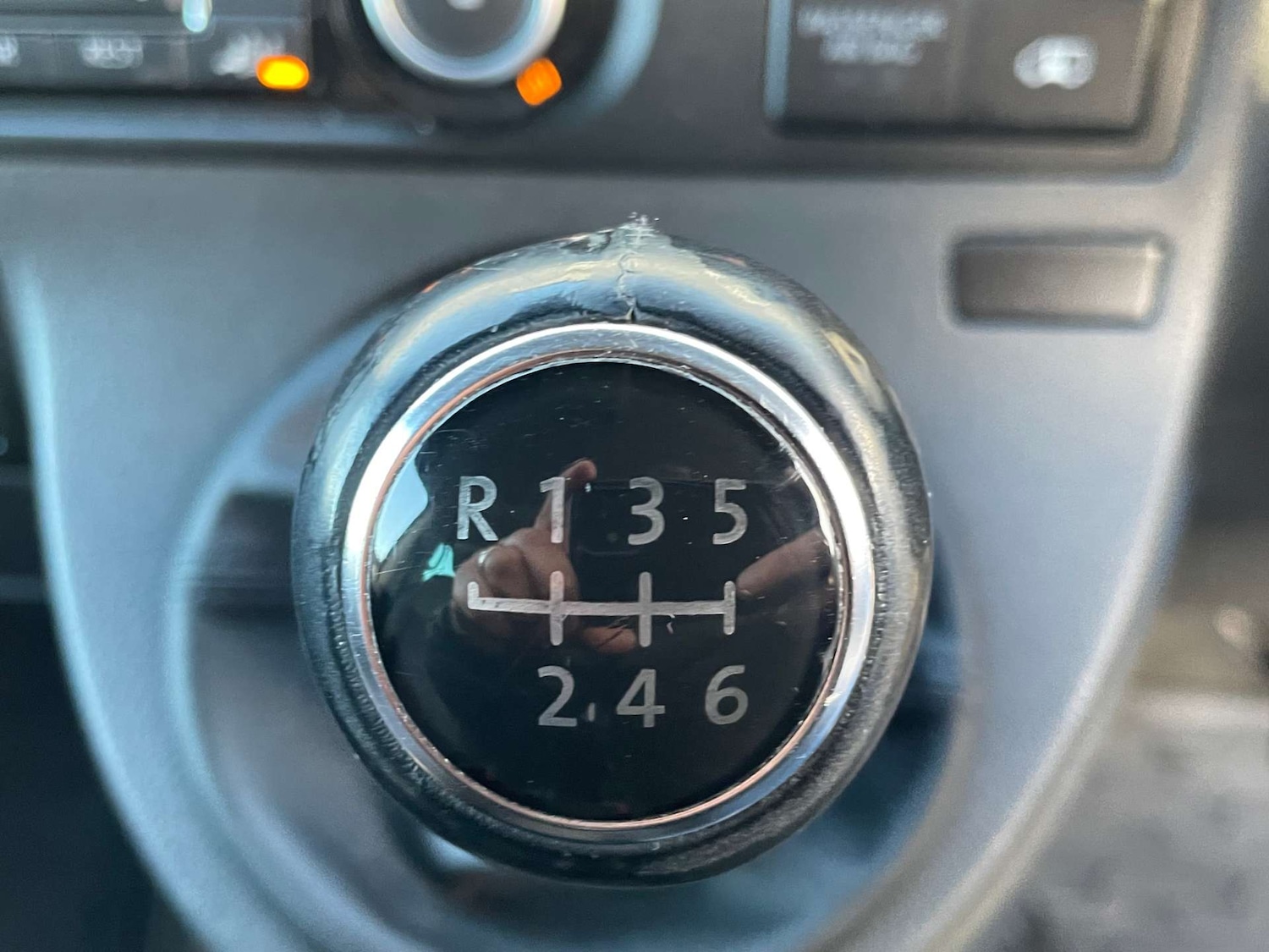 Used Volkswagen Caravelle 2011 for sale - 76737870: Photo 16