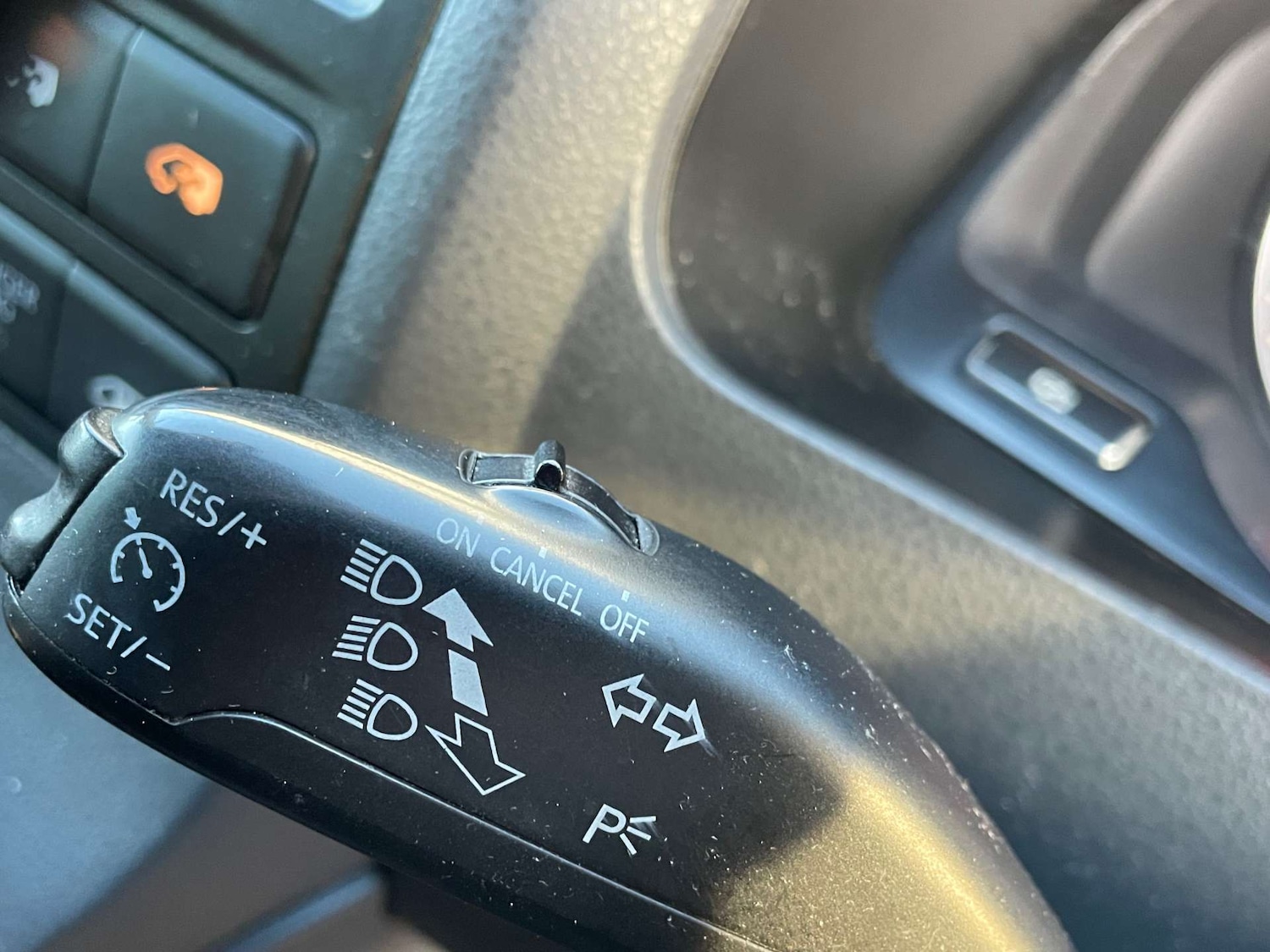 Used Volkswagen Caravelle 2011 for sale - 76737870: Photo 17