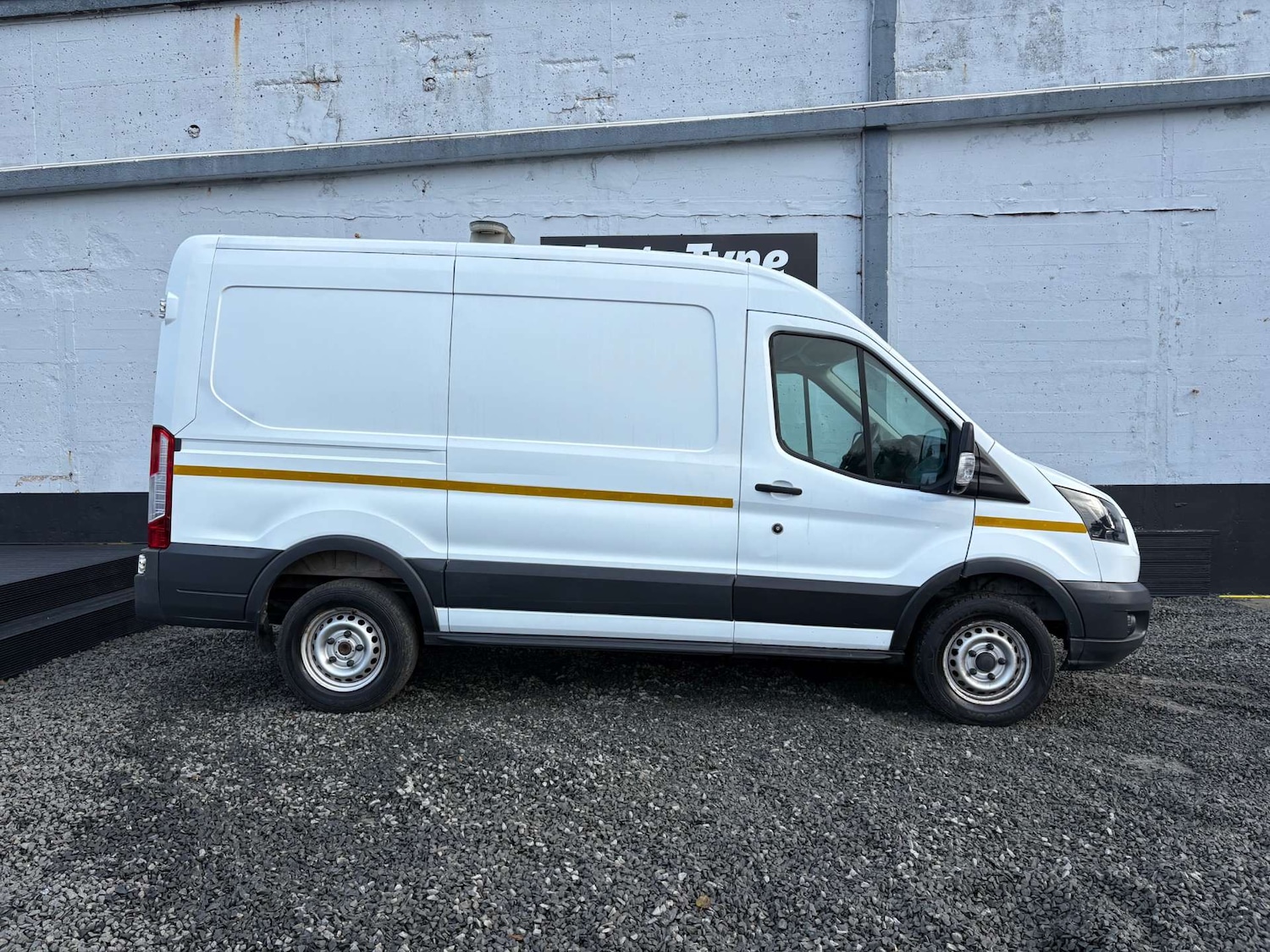 Used Ford Transit 2018 for sale - 76493570: Photo 9