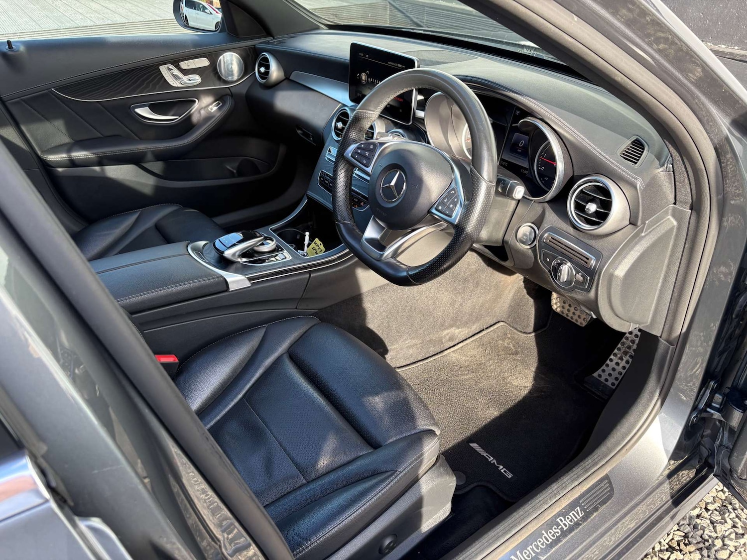 Used Mercedes-Benz C Class 2017 for sale - 76412618: Photo 19