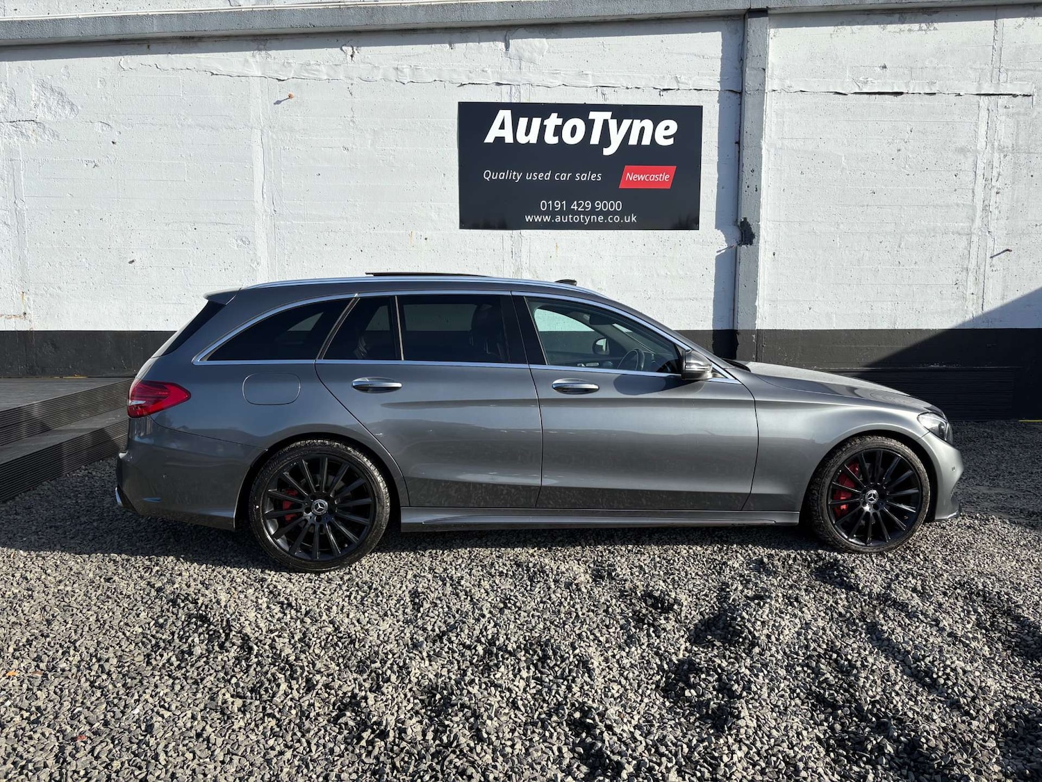 Used Mercedes-Benz C Class 2017 for sale - 76412618: Photo 4