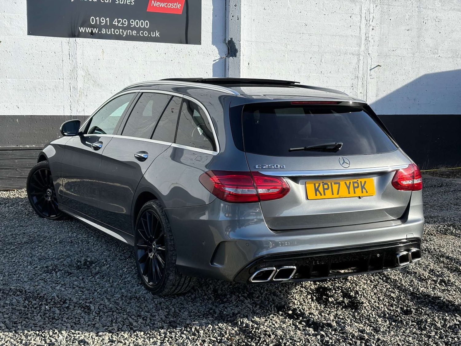 Used Mercedes-Benz C Class 2017 for sale - 76412618: Photo 7