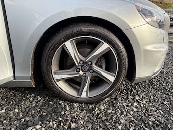 Used Volvo V40 2013 for sale - 75923220: Photo