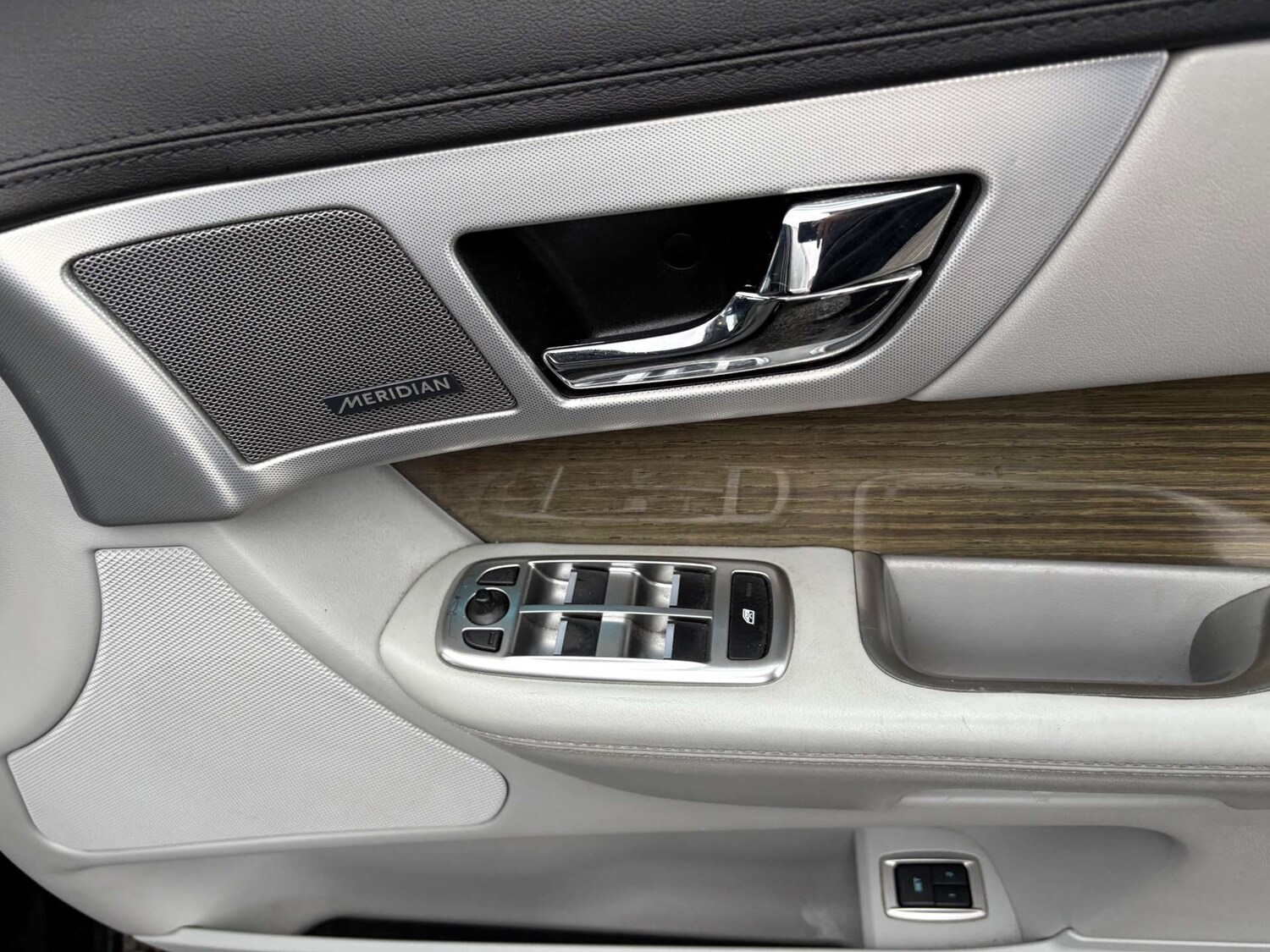 Used Jaguar XF 2013 for sale - 76588718: Photo 13